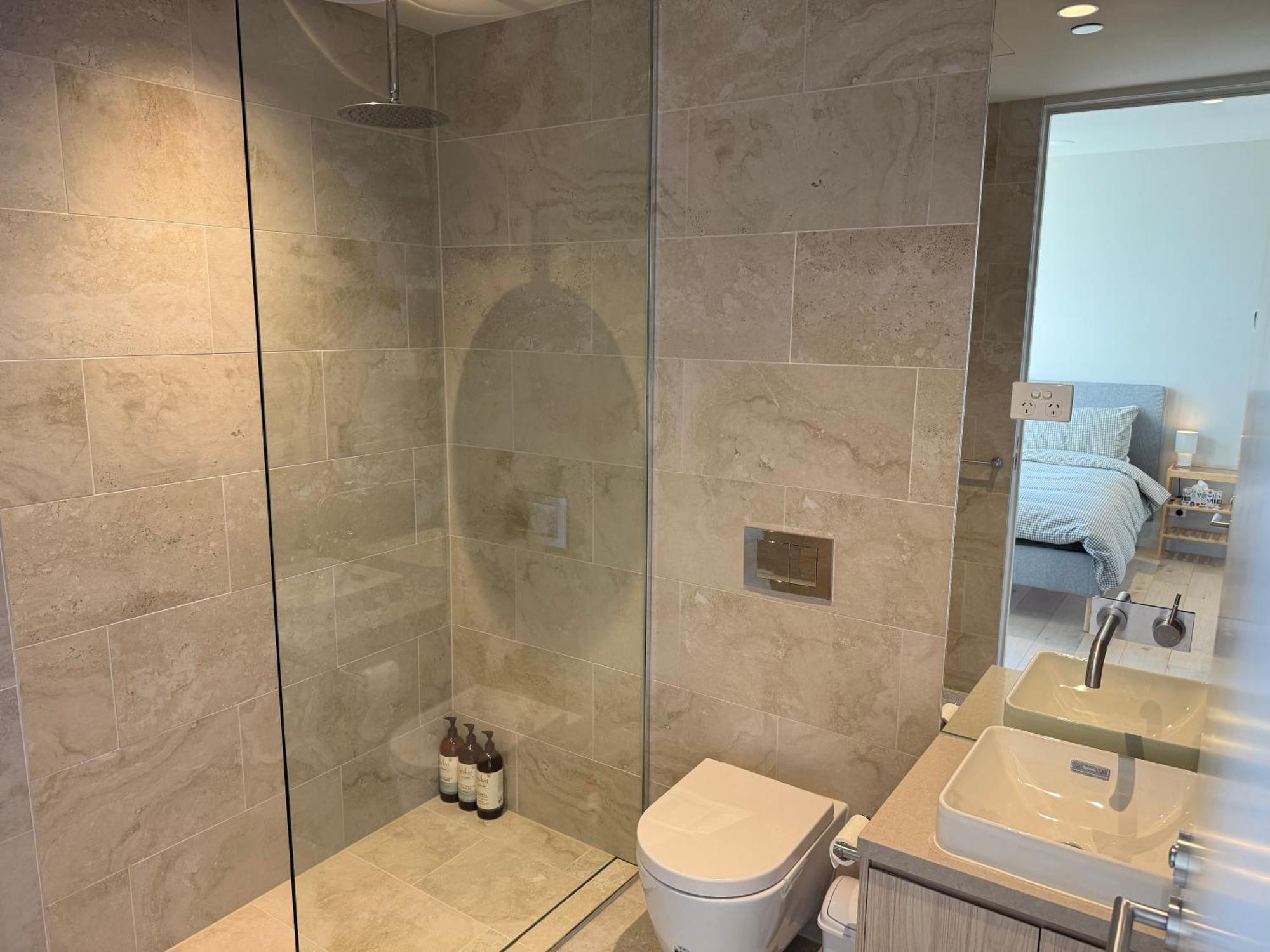 Osten Residences Fairfield Apartment *