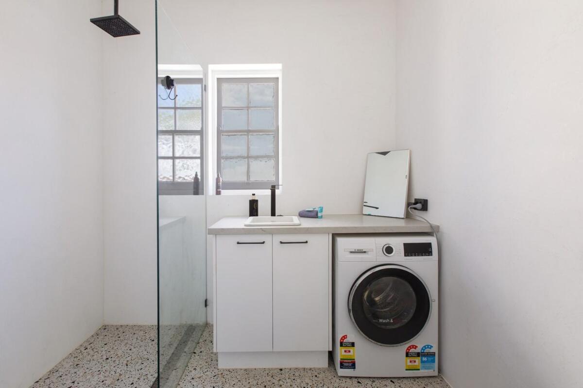 Apartment Hidden Beachside Gem In St Kilda By Ready Set Host *
