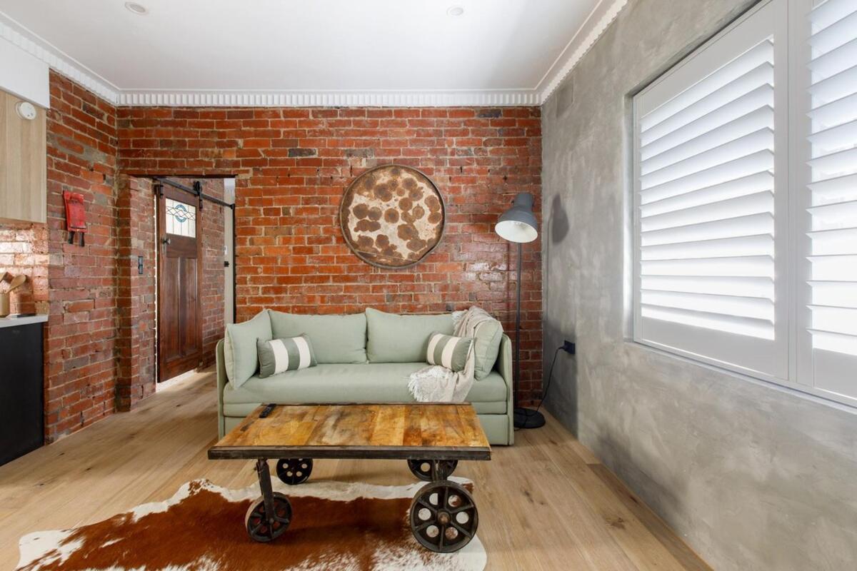 Hidden Beachside Gem In St Kilda By Ready Set Host * Melbourne
