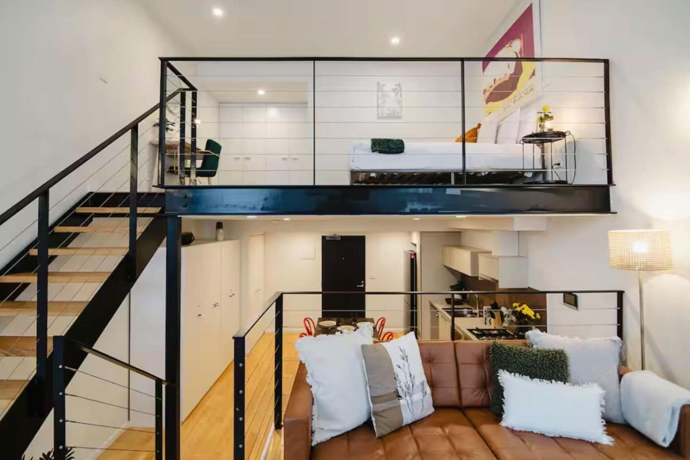 Gorgeous Loft In Heritage Bldg