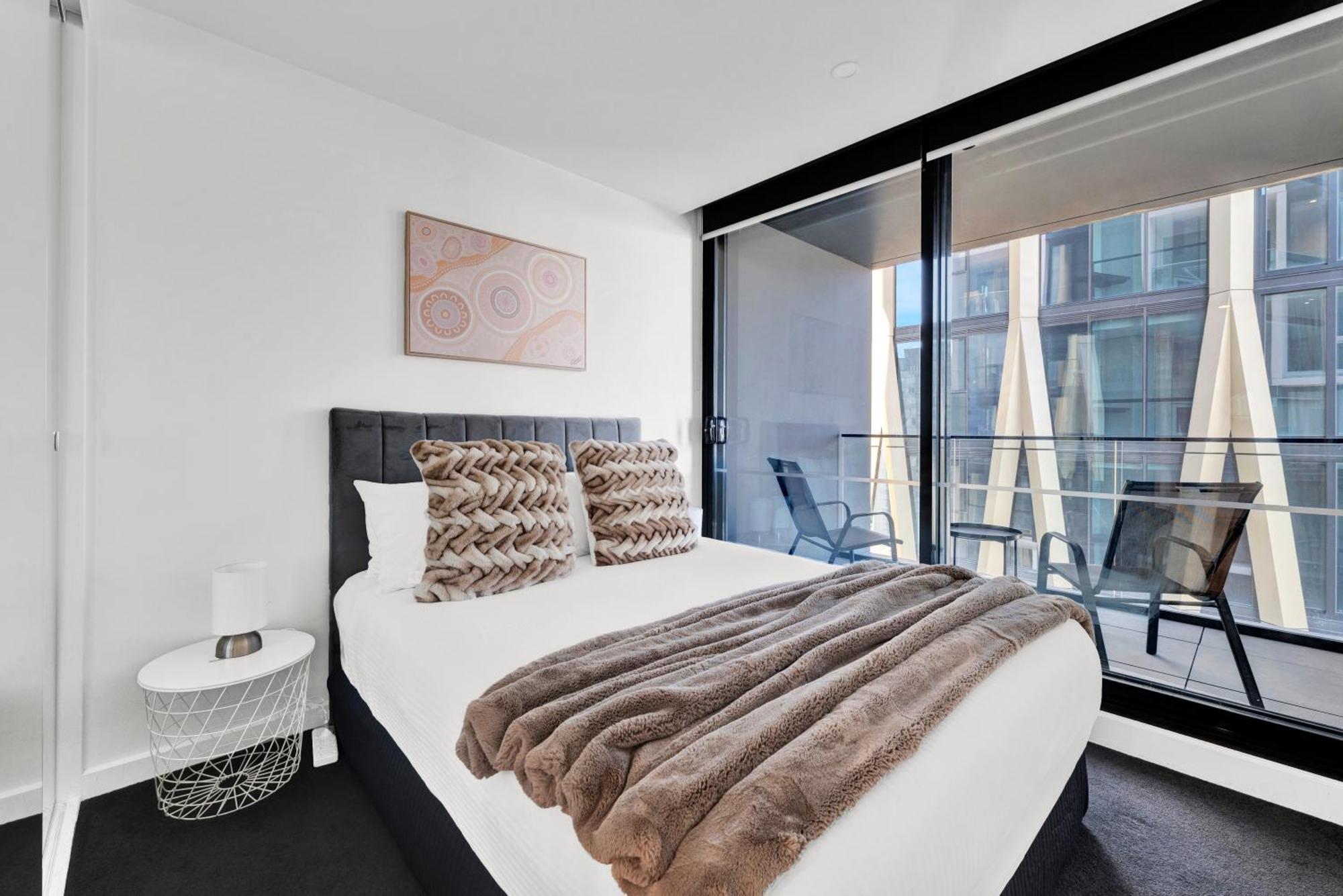 Gorgeous 2bed 2bath Near Crown * Melbourne