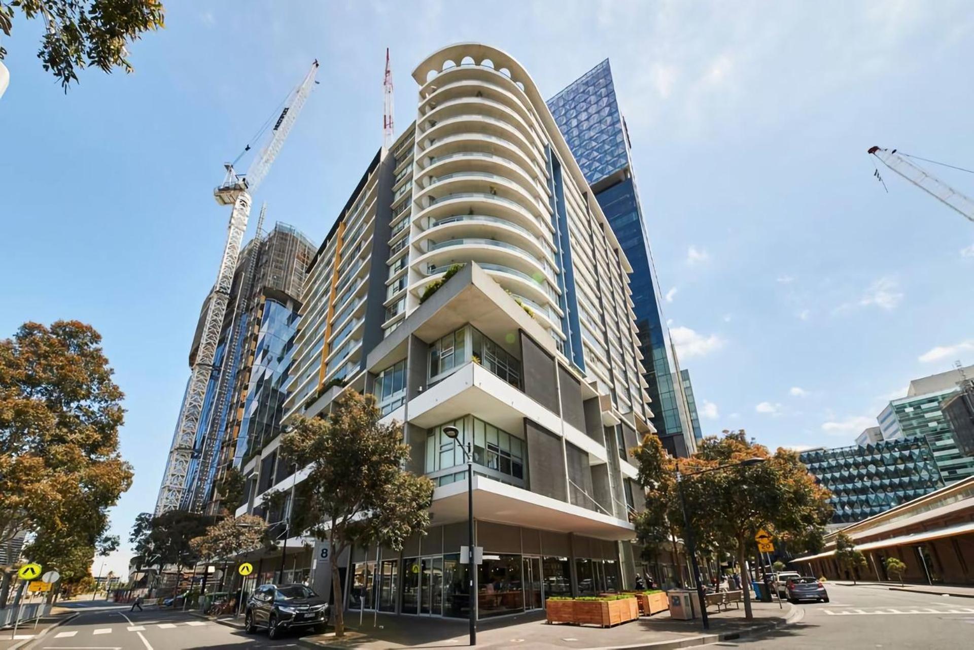 Apartment Docklands Convenient & Modern 1 Bed Melbourne