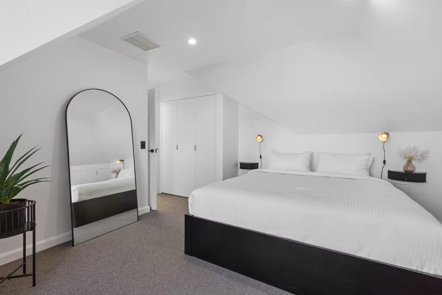 Apartment Corporate Abode South Yarra By Ready Set