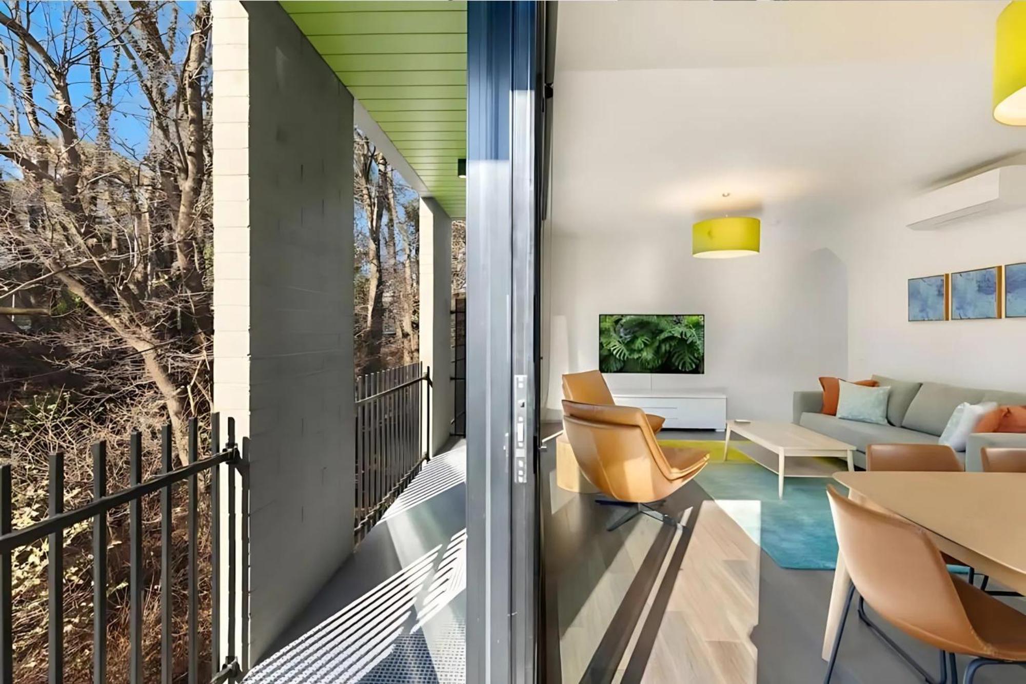 Apartment Getaway In Richmond Melbourne
