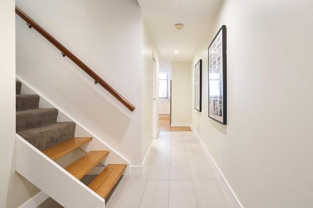 Apartment Little Collins Hideaway - Duplex Penthouse Melbourne