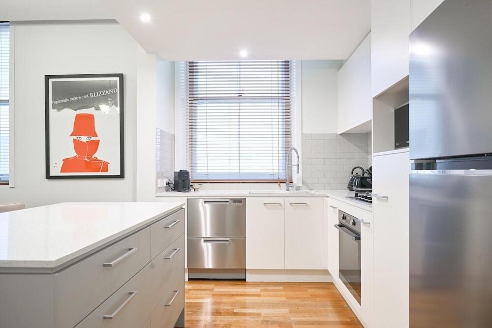 Apartment Little Collins Hideaway - Duplex Penthouse *