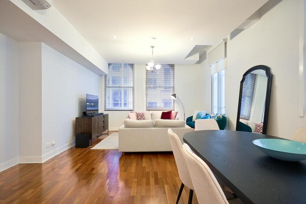 Little Collins Hideaway - Duplex Penthouse *