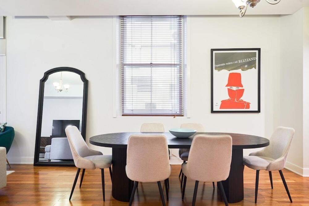 Little Collins Hideaway - Duplex Penthouse Apartment