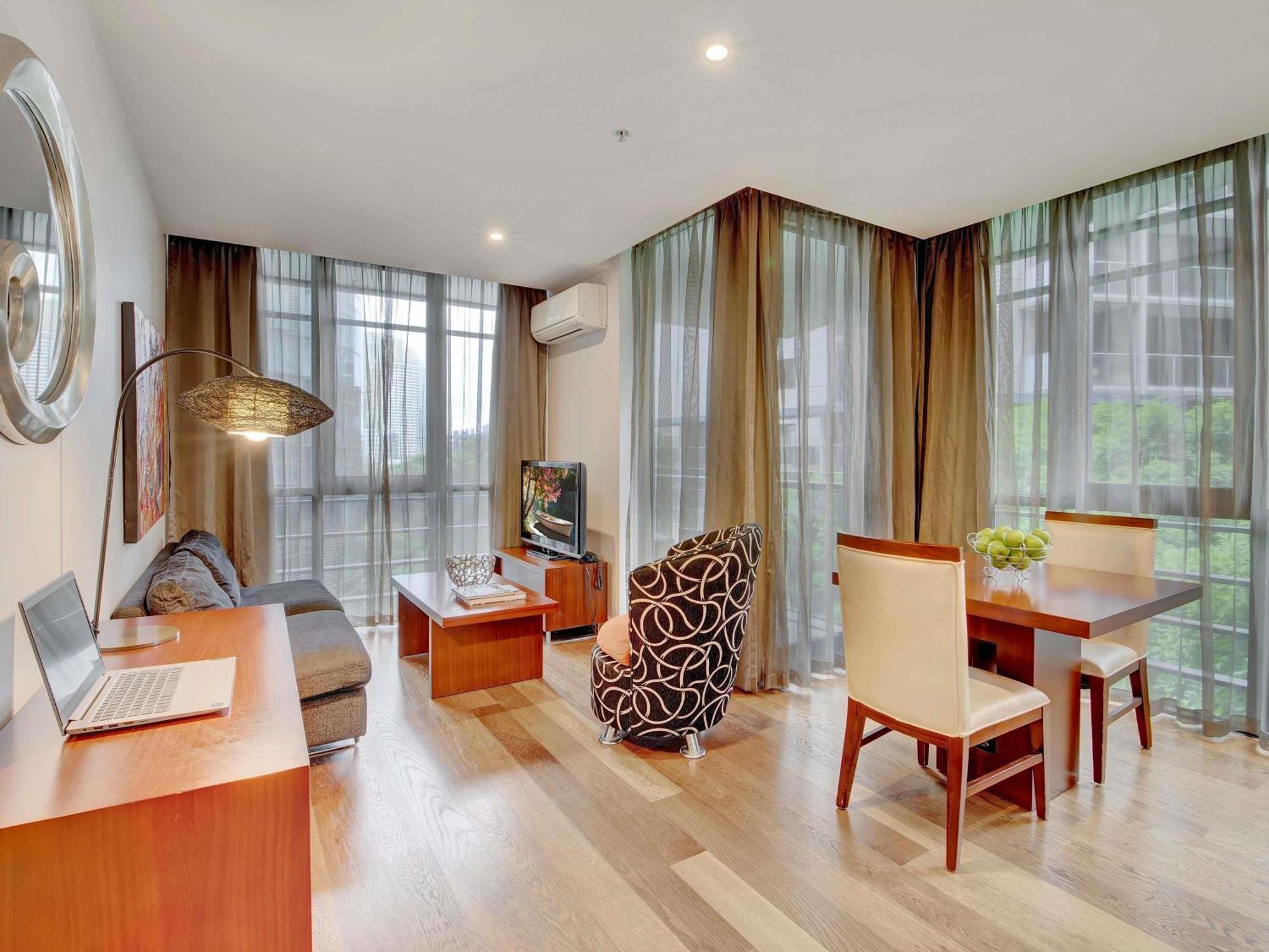 Aparthotel The Sebel Residences Docklands Serviced
