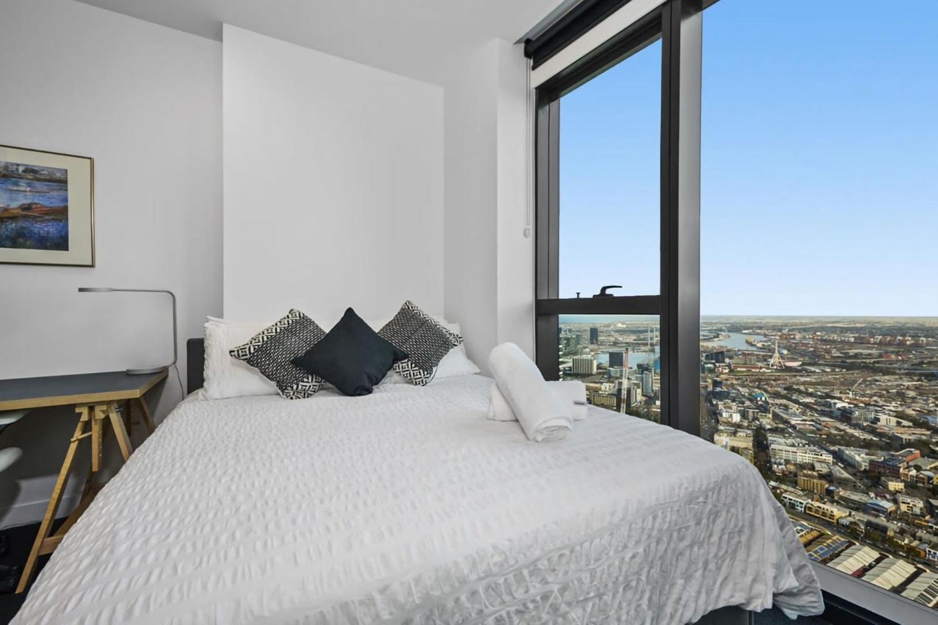 Views - 2br Gem Near Queen Vic Apartment *