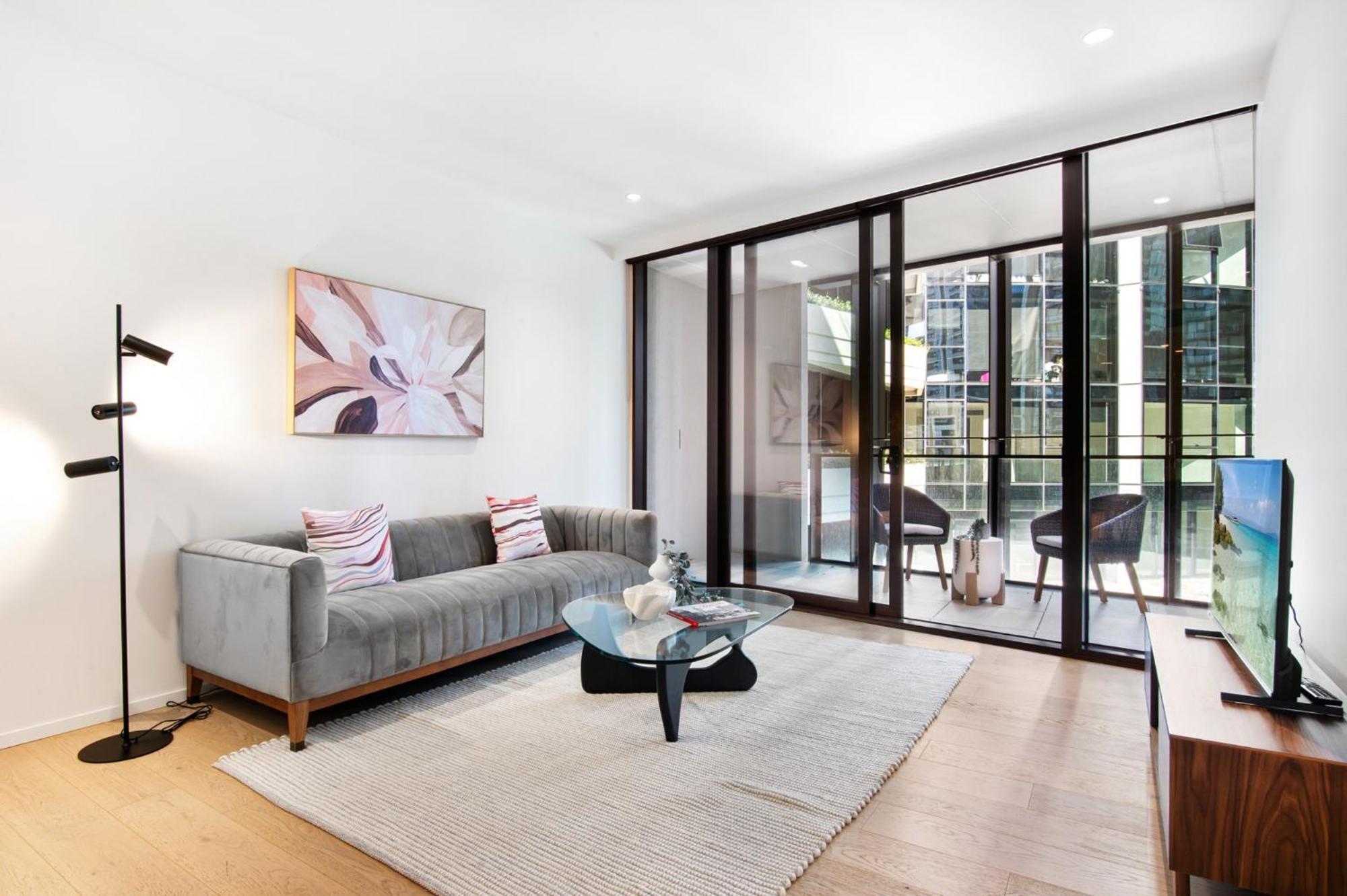 Apartment Spacious Modern With Pool & Gym Access Melbourne