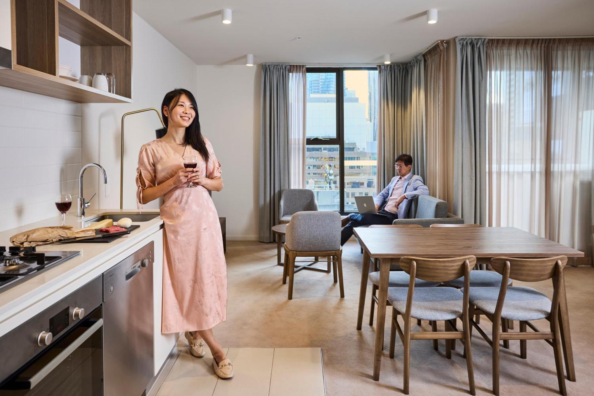 Brady Hardware Lane Hotel 4*