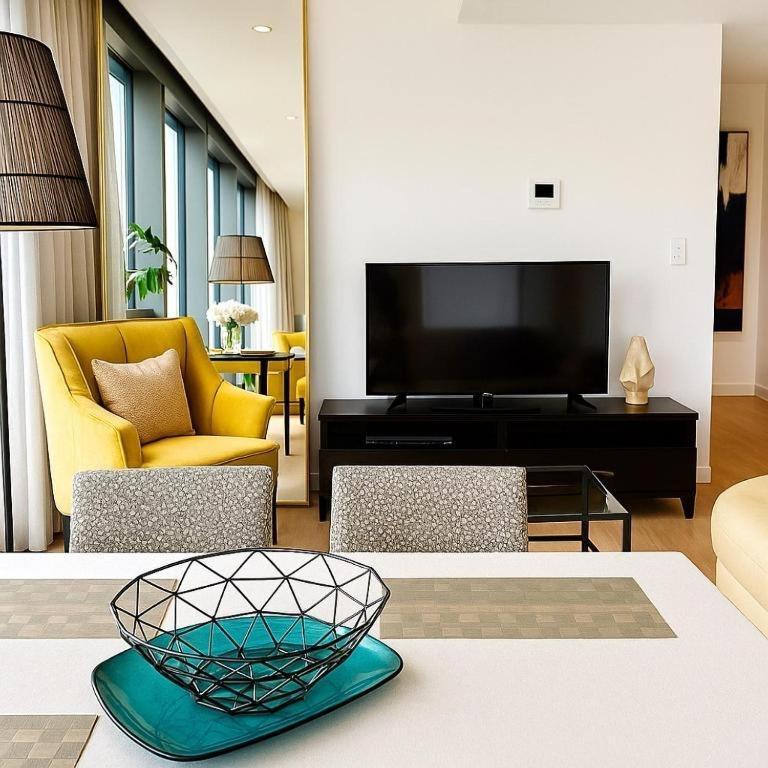Royal Executive Living Executive Retreat Residency 41 Apartment