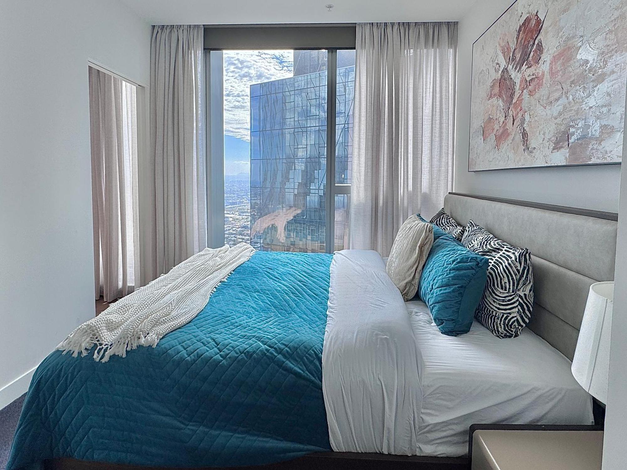 Royal Executive Living Platinum Prestige Corproate