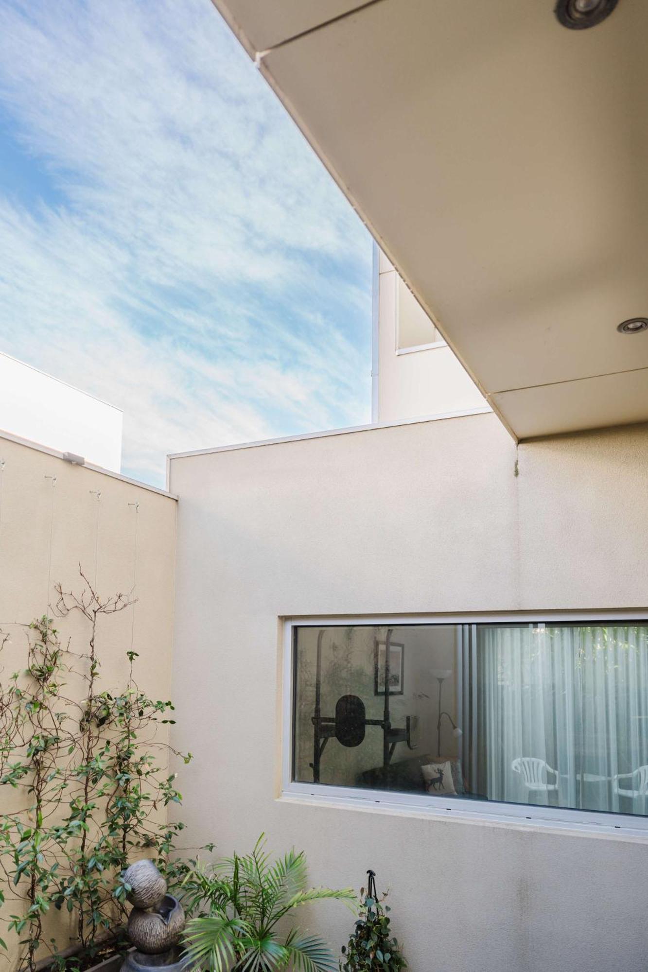 Spacious 4br Designer In Prime Brighton East * Melbourne