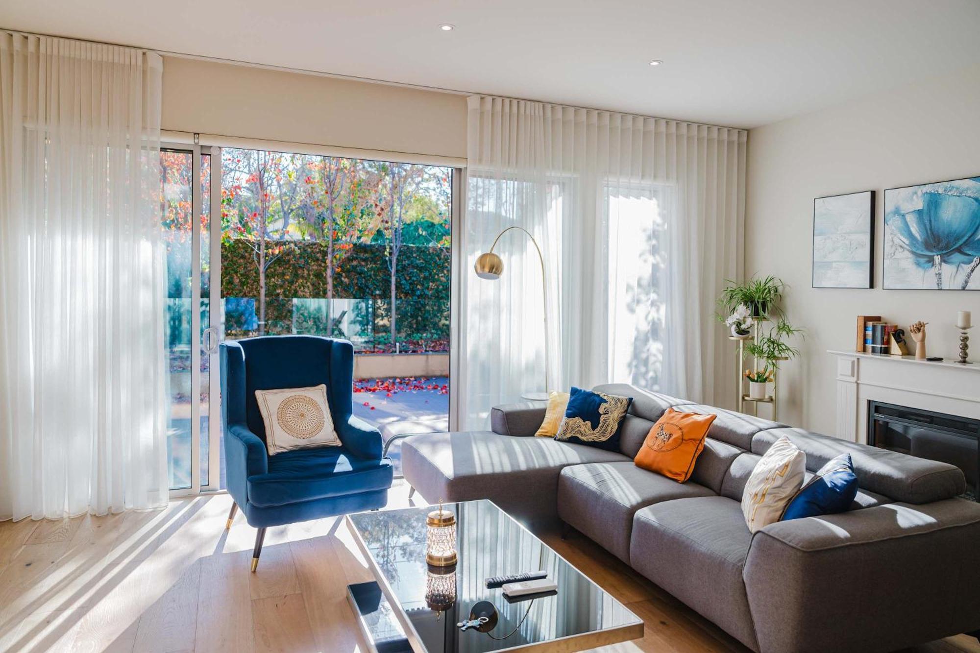Spacious 4br Designer In Prime Brighton East Holiday home *