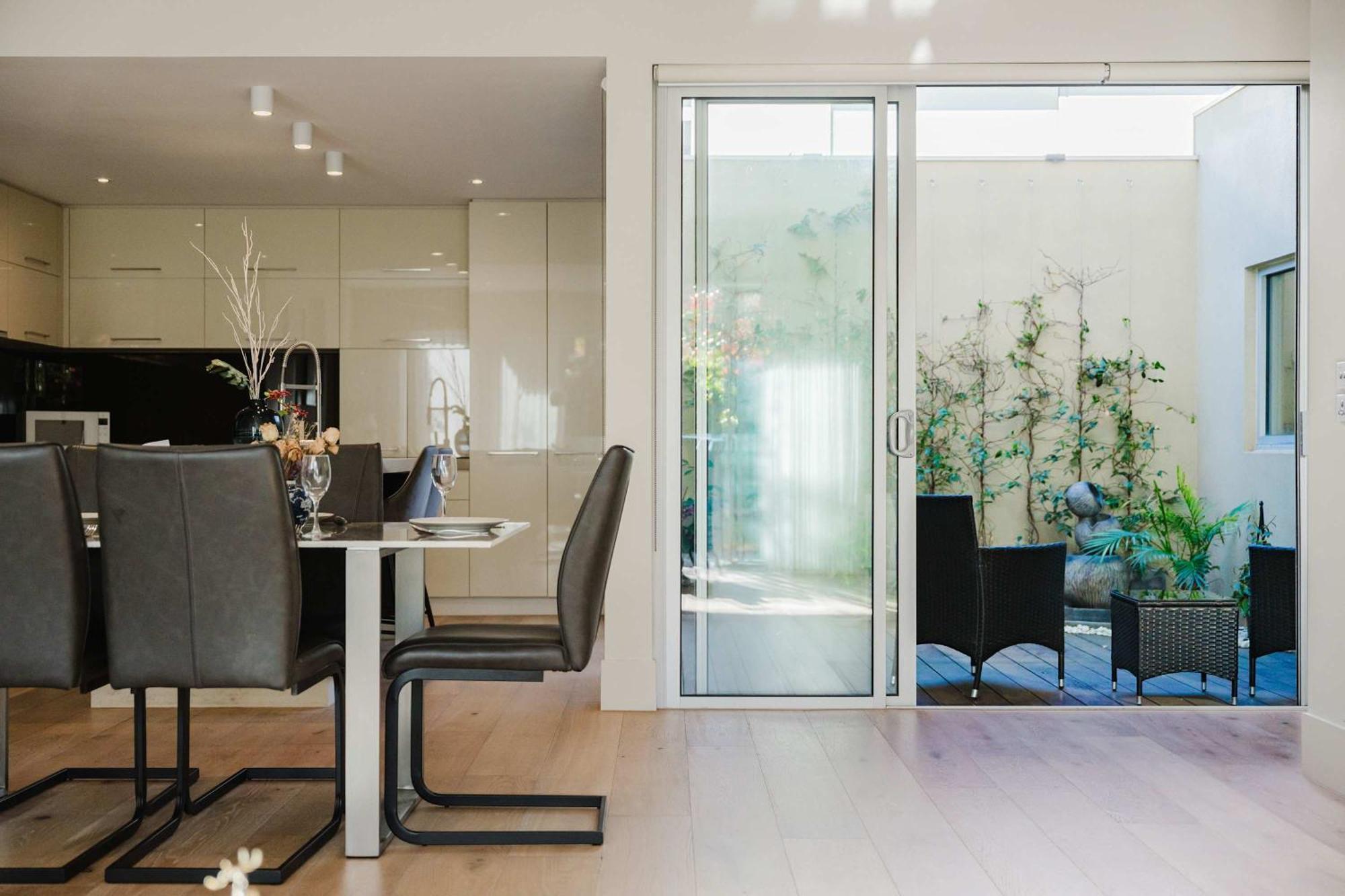 Spacious 4br Designer In Prime Brighton East Holiday home Melbourne