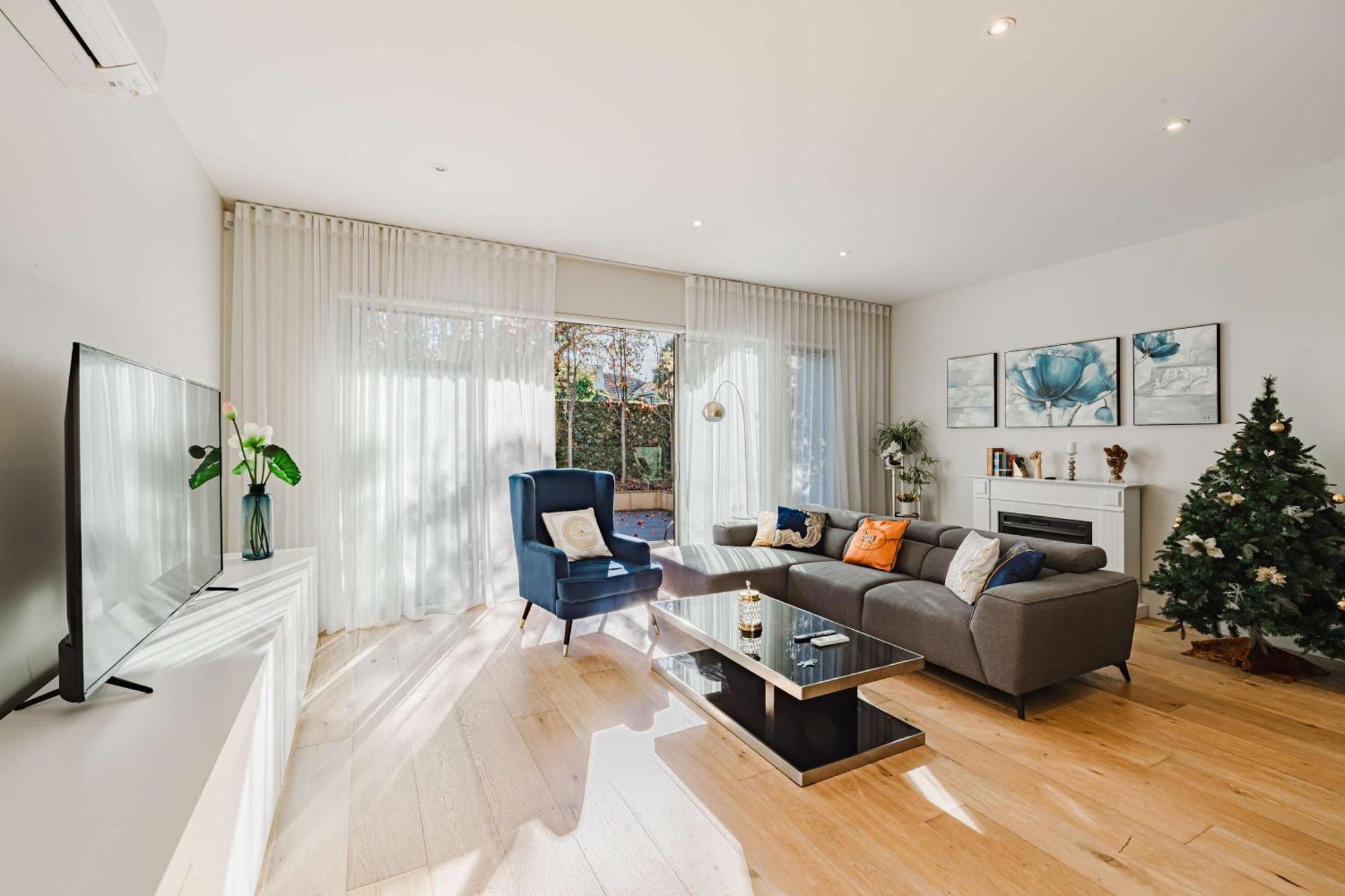 Spacious 4br Designer In Prime Brighton East Melbourne