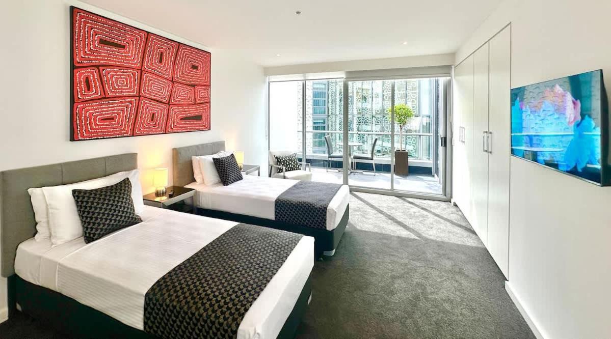 Luxury Duplex-penthouse Near Casino Mcec & Mcg *