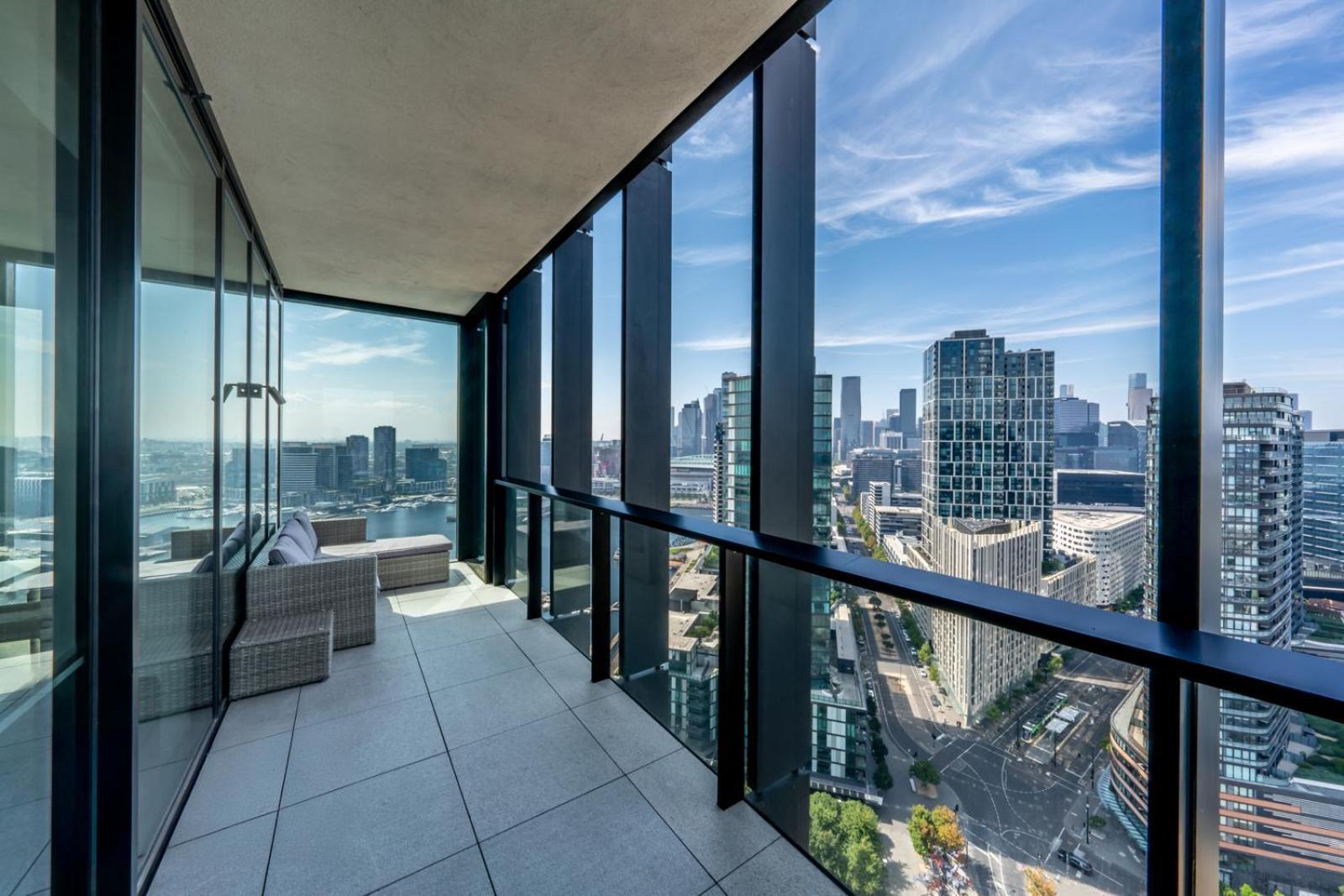 Corporate - Docklands Waterfront *