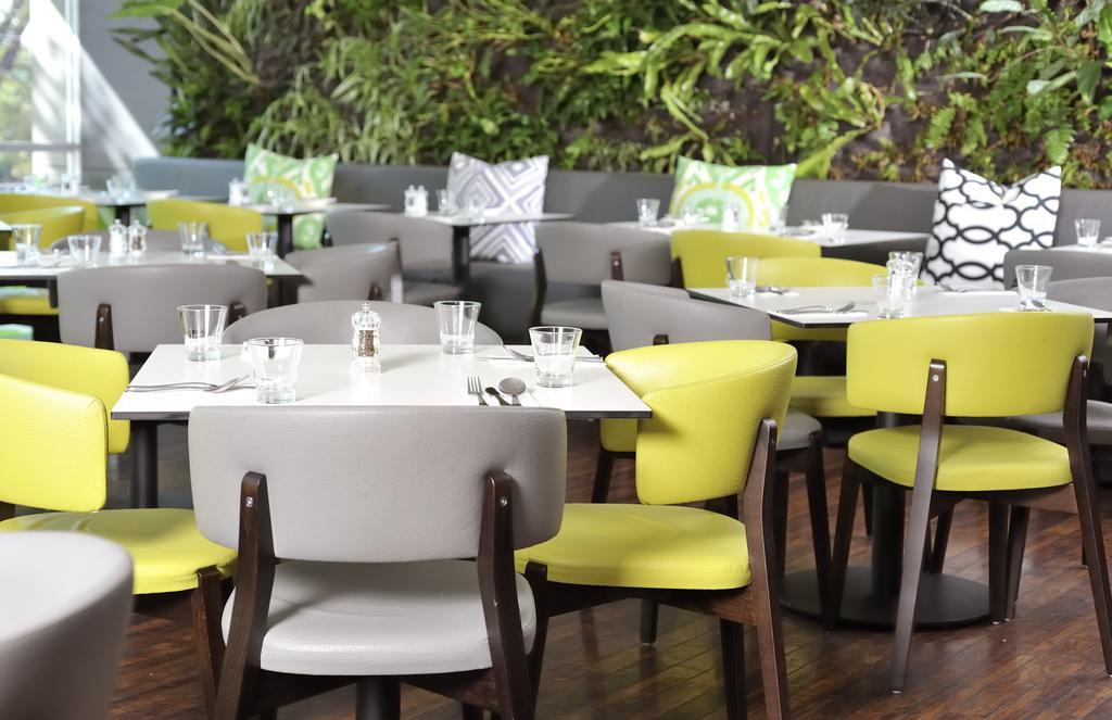 Mercure Treasury Gardens Hotel 4*