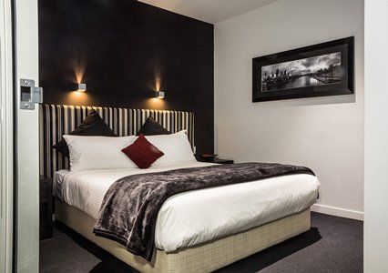 Adara Richmond Aparthotel 4*
