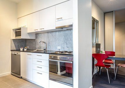 Adara Richmond Aparthotel 4*