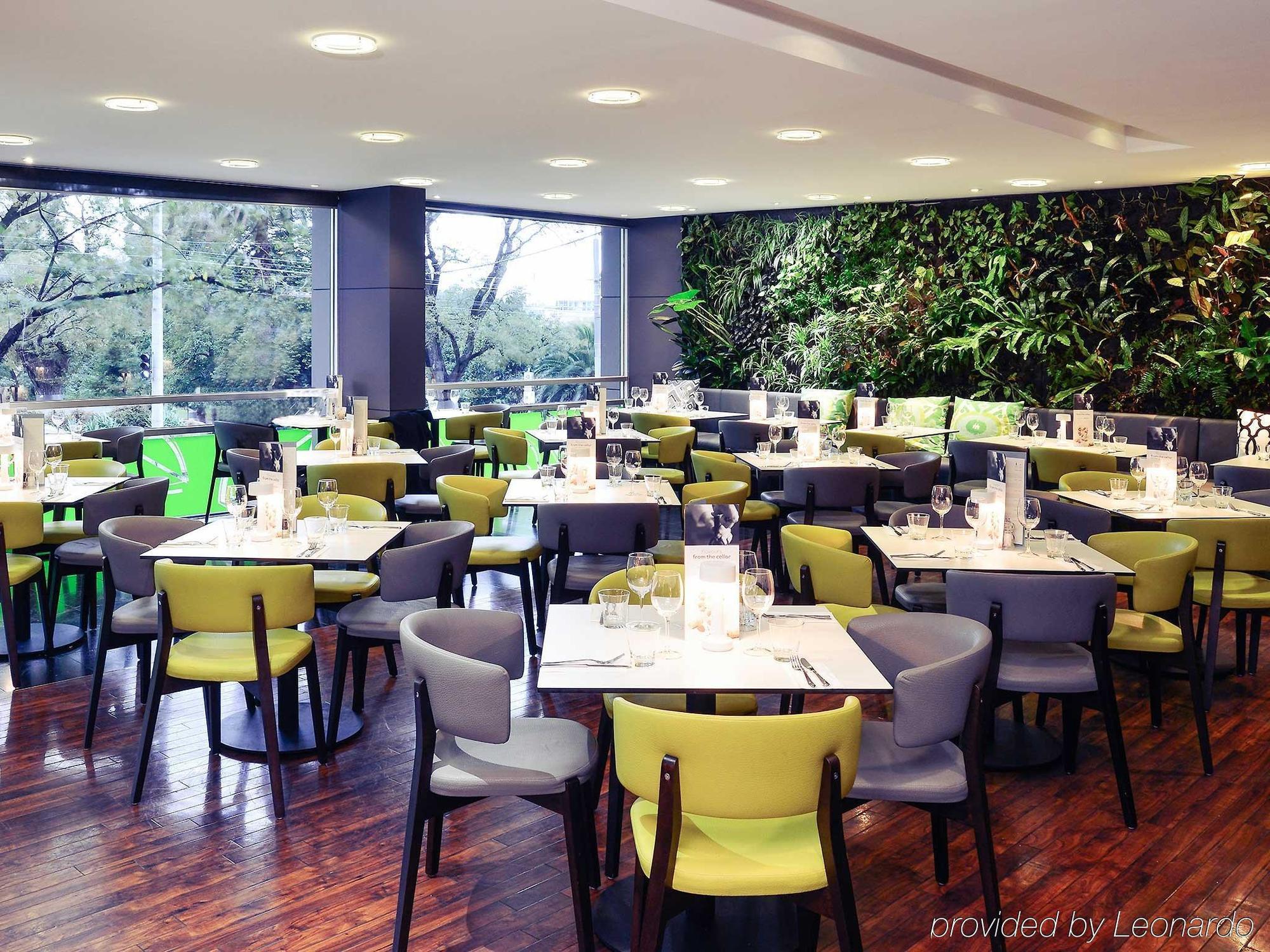 Mercure Treasury Gardens Hotel Melbourne