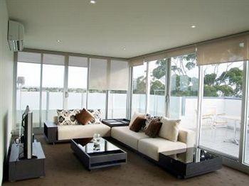 Summer Aparthotel