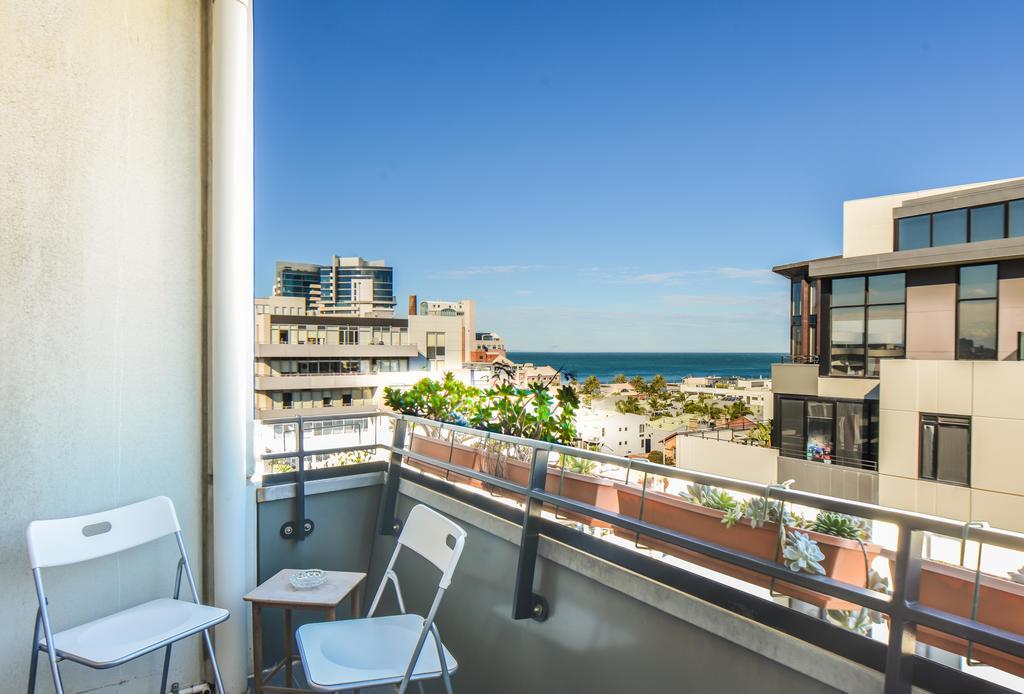 Staycentral - Spacious Seaviews Port Apartment *