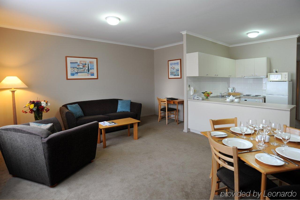 Punt Road Aparthotel