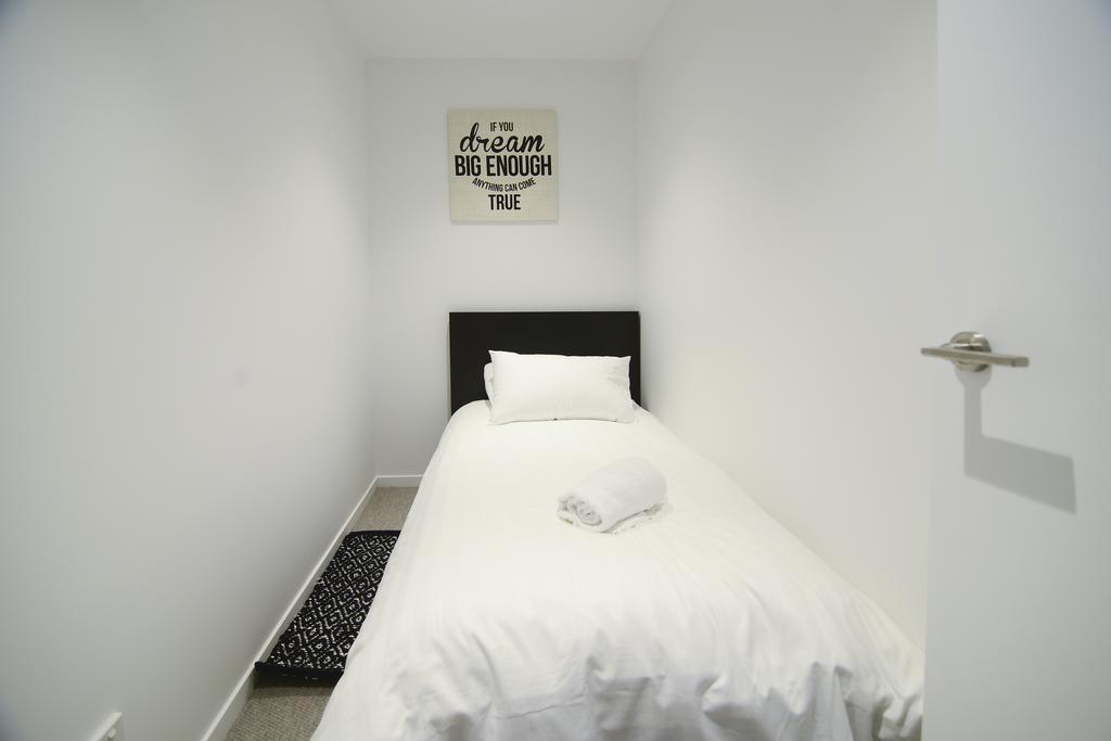 Mono On La Trobe Street * Melbourne