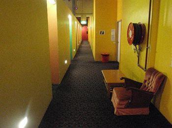 Bounce - Formerly Roamer Hotel