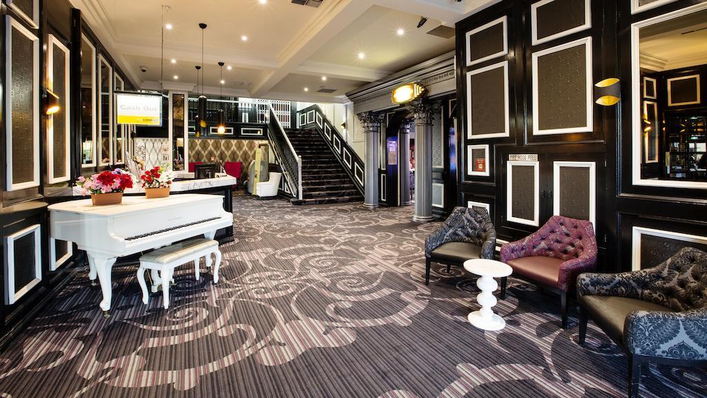 Hotel Nightcap At Skyways 3*
