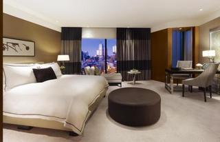 Hotel Crown Towers 5*