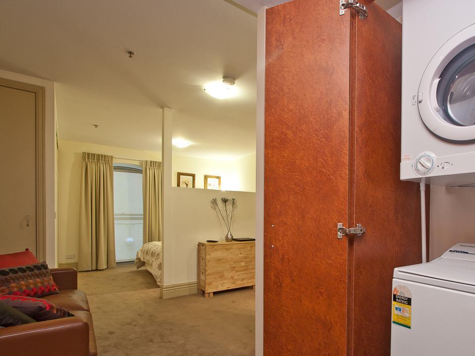 Aparthotel Flinders Lane
