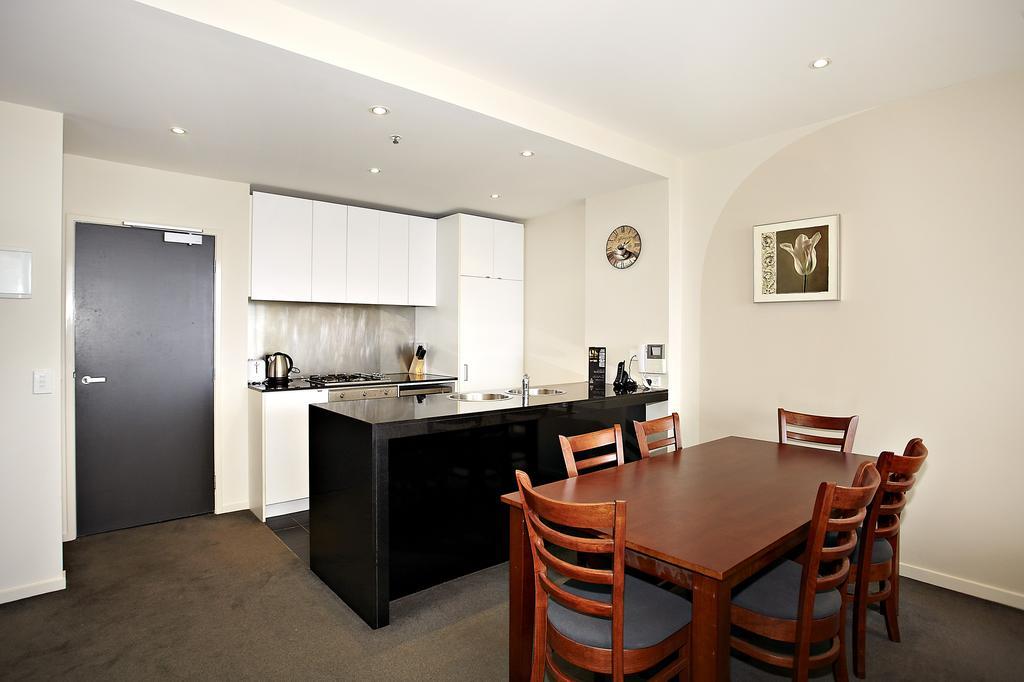 Aparthotel Astra Melbourne