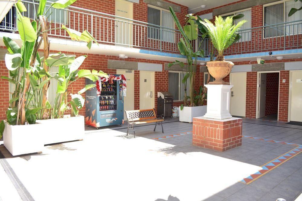 Punt Road Aparthotel 3*