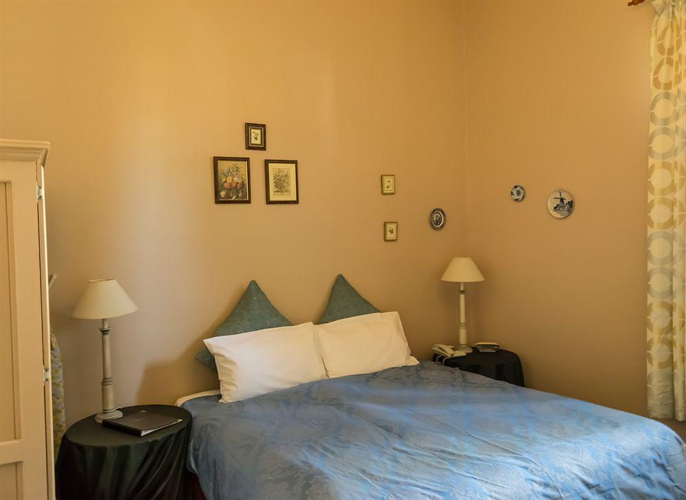 Toorak Manor Hotel 4*