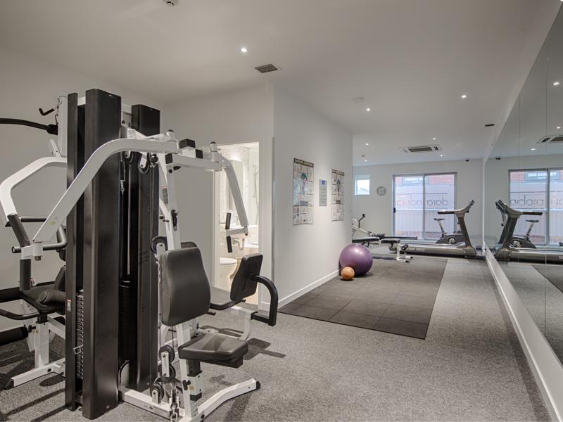 Adara Richmond Aparthotel 4*