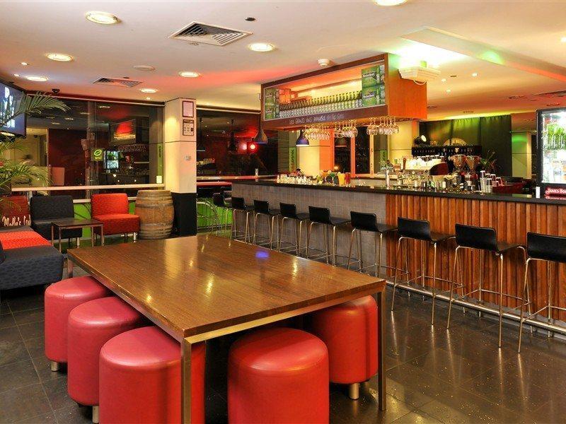 Hotel Mercure Treasury Gardens Melbourne