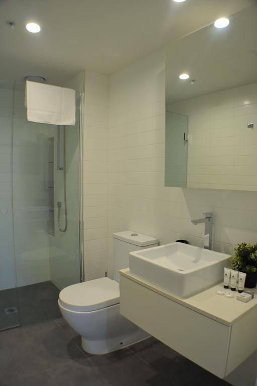 Apartment Royal Melbourne- Clarke St *