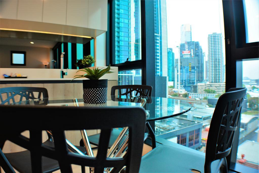 Apartment Royal Melbourne- Clarke St