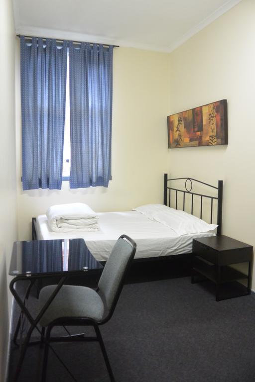 Elizabeth Hostel Melbourne