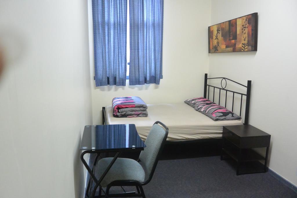 Elizabeth Hostel Melbourne