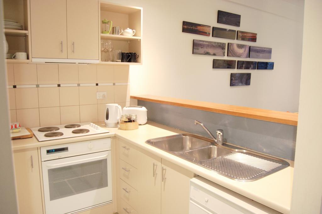 Honey Apartment