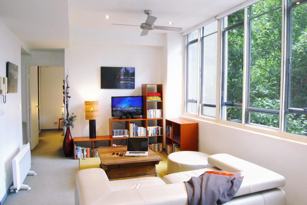 Honey Apartment