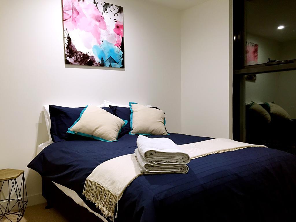 28 Bouverie Street Apartment *