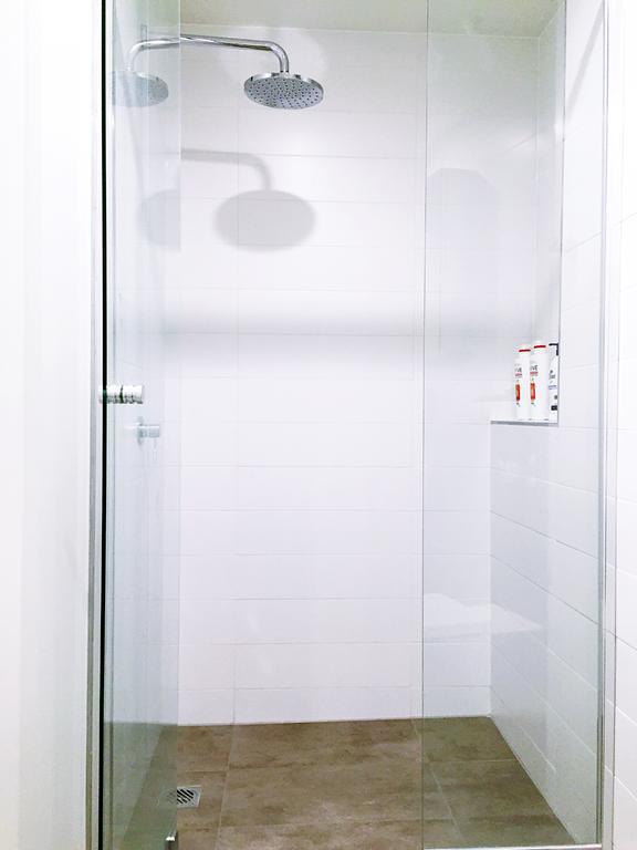 28 Bouverie Street Apartment