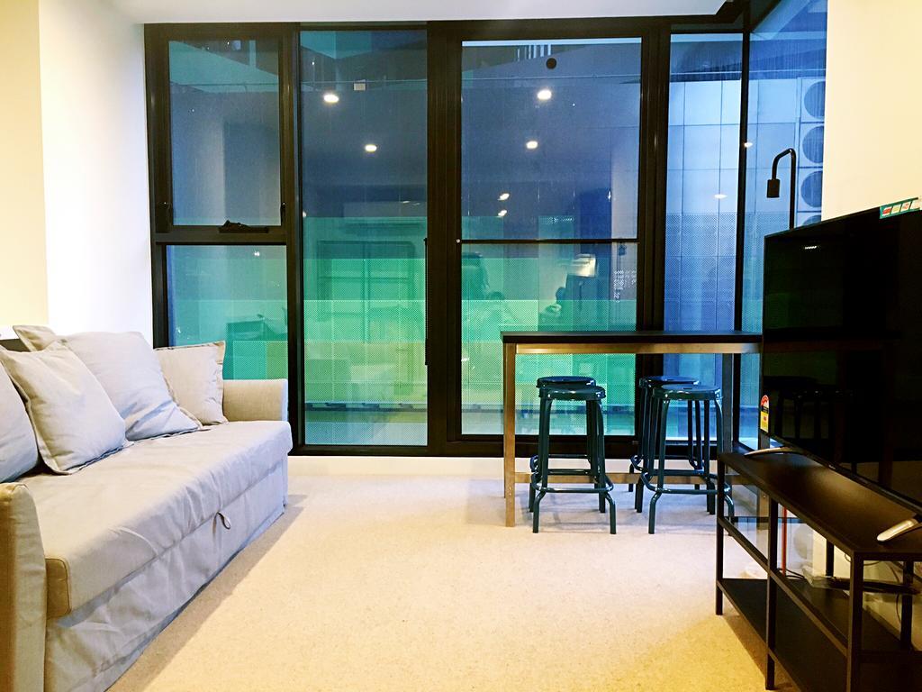 28 Bouverie Street Apartment